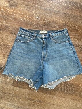 Abercrombie & Fitch "the Dad Short" High Rise Curve Love Frayed Hem Denim Shorts
